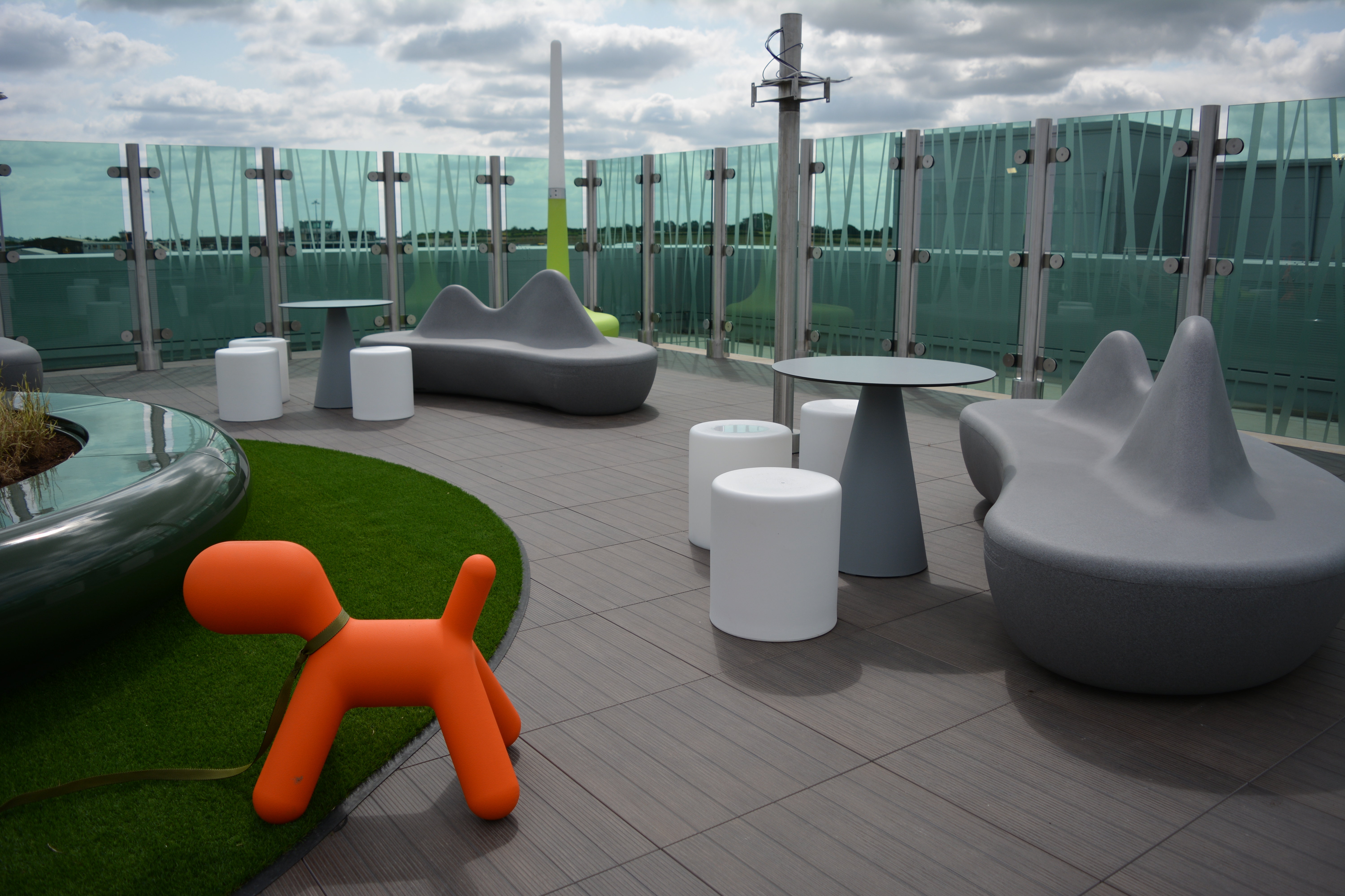 bristolairportdarkoak